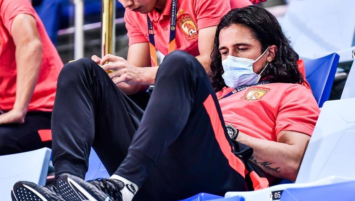 米乐体育交易记录-帕尔马新赛季引援引发球迷热议，备战新战役的简单介绍