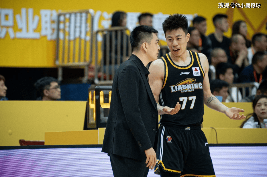 米乐m6平台-利沃诺主场惨败，战绩下滑加剧